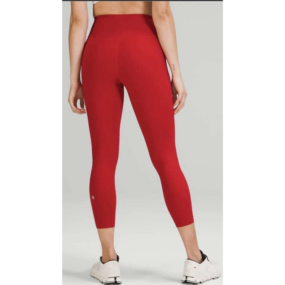 Lululemon Base Pace HR Crop 23